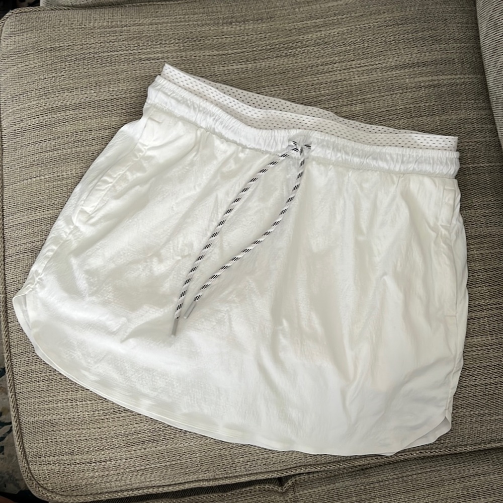 Athleta white skort